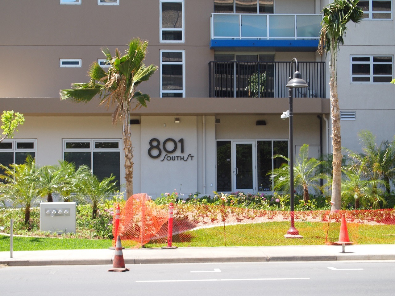 A building with the number 801 on it.